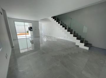 Casa · 163m² · 3 Quartos · 2 Vagas · Casa Sobrado Bairro São João em Itajaí-SC.