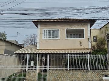 Casa de 5 quartos, São Gonçalo · Vendo Casa na Mangueira São Gonçalo