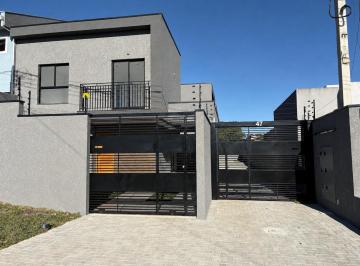 Casa de 3 quartos, Curitiba · Casa de 87 m² com 3 quartos à venda em Barreirinha