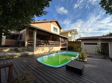Foto 1 · Casa para aluguel - em Sambaqui