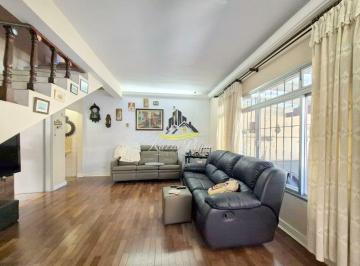 Casa · 114m² · 3 Quartos · 3 Vagas · Sobrado a venda de 114,00m² útil, com 3 quartos e 3 vagas no Jardim Umuarama !