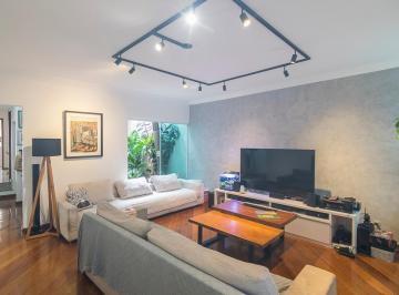 b15ed85c-8aed-4dfe-9132-02658f5b8b69 · Versátil sobrado para venda em Vila Floresta com 3 quartos, sendo 3 suítes, 194m²
