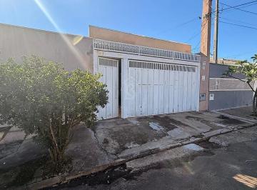 Casa · 205m² · 3 Quartos · 3 Vagas · Casa 3 Quartos com Churrasqueira - Jardim Aparecida Nasser