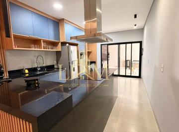Casa · 216m² · 3 Quartos · 2 Vagas · Casa de Condomínio para venda em Jardim Marialice de 216.00m² com 3 Quartos, 1 Suite e 2 Garagens