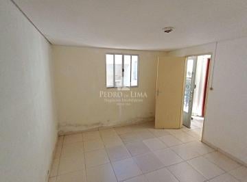 Casa · 50m² · 2 Quartos · Casa na região da Mirandinha na Penha, fundos e independente, com 2 quartos e quintal