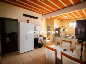 Casa · 345m² · 4 Quartos · 7 Vagas · Casa com 4 quartos à Venda, Carlos Prates - Belo Horizonte