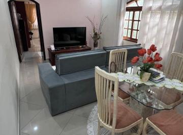 Casa de 3 quartos, Guarulhos · Casa Térrea de 181 m² com 3 quartos sendo 01 suíte à venda no Jardim Santa Mena