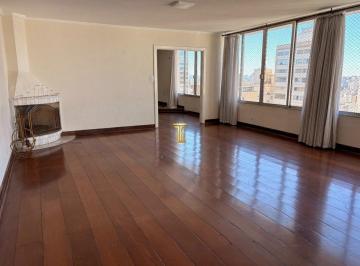 Sala de estar com lareira · Apartamento à venda - em Santa Cecília