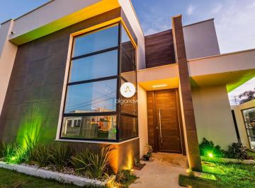 Casa · 270m² · 3 Quartos · 3 Vagas · CASA TÉRREA / 3 SUÍTES / DE CANTO / TAQUARI / REGULARIZADA