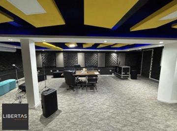 Comercial · 90m² · 2 Quartos · Studio para Podcast de 90m², ótima localização!