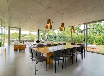 Casa · 550m² · 5 Quartos · Fazenda Boa Vista - Casa com 5 Suítes à Venda na Fazenda Boa Vista