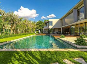 Casa · 1129m² · 6 Quartos · 8 Vagas · Fazenda da Grama - Casa com 6 Suítes à Venda na Fazenda da Grama