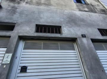 Casa de 3 quartos, Diadema · Sobrado com 2 casas independentes, 2 vagas espaçosas e terraço c/ documentação ok!