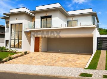 Casa · 385m² · 4 Quartos · 4 Vagas · Casa à venda no condomínio Villa Lombarda com 4 suítes em Valinhos/SP