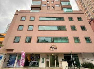 Apartamento · 3 Quartos · Apartamento para aluguel - em Meia Praia