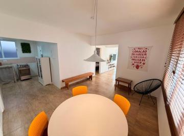 Apartamento · 70m² · 2 Quartos · 1 Vaga · Apartamento 70 mts 2 quartos amplos, próximo a praia