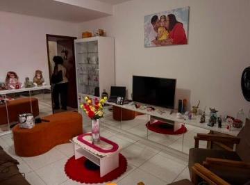 Casa · 110m² · 2 Quartos · 1 Vaga · Duas casas no mesmo terreno com entradas independentes