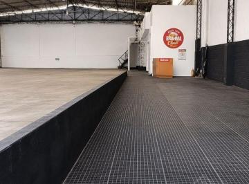 Comercial · 1300m² · GALPÃO PARA LOCAÇÃO 1.300 M² VÃO LIVRE PÉ-DIREITO DE 6 M FACHADA DE 20 M