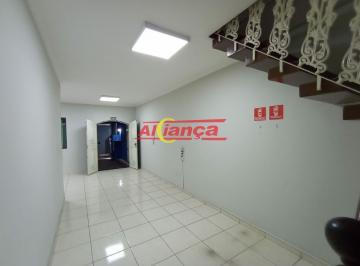 Casa · 300m² · 4 Quartos · 2 Vagas · Sobrado Residencial com 4 quartos para alugar, 300m² - Centro - Guarulhos /SP