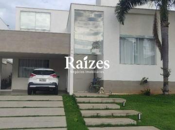 Fachada · Casa térrea em Condomínio Fechado com 3 suítes, 4 Vagas e 255m² no Jardins Roma