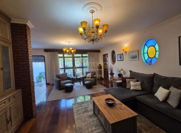 Casa · 217m² · 3 Quartos · 3 Vagas · Casa a venda em bolsão residencial no Jardim Belgica