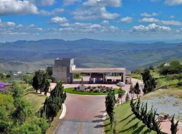 Entrada · Lote à venda com 2.521,42 m² no Morro Do Chapéu