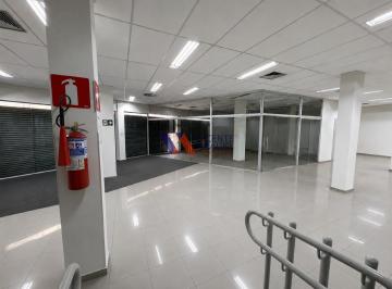 Comercial · 478m² · Loja com aproximadamente 478m² no Centro de Betim.