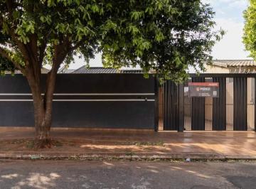 Casa · 73m² · 3 Quartos · 2 Vagas · Casa térrea localizada no Jardim Tarumã
