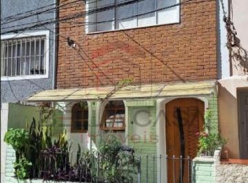 Casa · 86m² · 2 Quartos · 1 Vaga · Cada de vila no Cambuci com uma Vaga na frente!