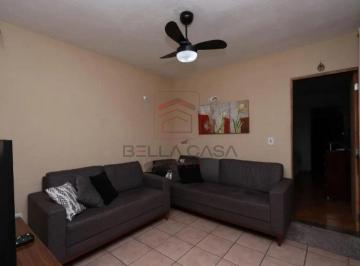 Casa · 350m² · 4 Quartos · 2 Vagas · Casa à venda com 325m², 4 quartos e 2 vagas