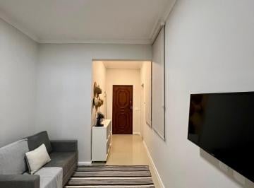 Apartamento · 41m² · Belíssimo apartamento mobiliado com 1 suíte em Copacabana