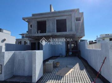 1 · Casa a financiável a venda á 450 metros do mar no Campeche, Florianópolis SC.