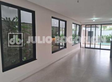 Casa · 440m² · 5 Quartos · 2 Vagas · Casa em Condomínio : Triplex / Residencial / Vargem Grande