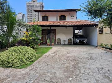 Casa · 197m² · 5 Quartos · 4 Vagas · Sobrado com 5 quartos à venda em Canto do forte - SP