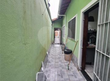 Casa · 67m² · 2 Quartos · 2 Vagas · Casa com 2 quartos à venda em Caiçara - SP