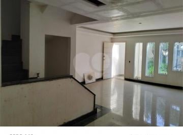 Casa · 152m² · 4 Quartos · 2 Vagas · Condomínio com 4 quartos à venda em Mirim - SP
