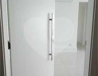 Apartamento · 136m² · 3 Quartos · 2 Vagas · Apartamento com 3 quartos à venda em Centro - SP