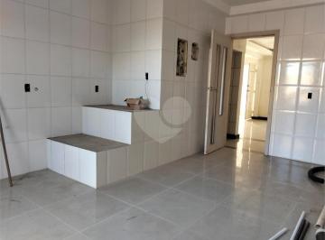 Casa · 152m² · 4 Quartos · 2 Vagas · Condomínio com 4 quartos à venda em Mirim - SP