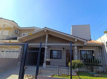 Casa · 176m² · 3 Quartos · 3 Vagas · Casa de 3 quartos,suíte,churrasqueira, 3 vagas no bairro Sarandi
