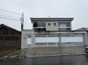 Casa · 112m² · 3 Quartos · 1 Vaga · Sobrado com 3 Dormitórios, Suíte e Varanda Gourmet no Caiçara em Praia Grande