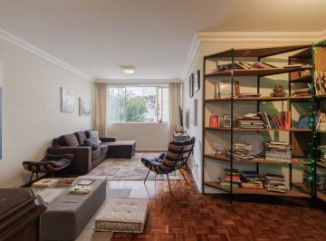 Apartamento · 133m² · 3 Quartos · 1 Vaga · Apartamento com 3 quartos (duas suítes) no Batel