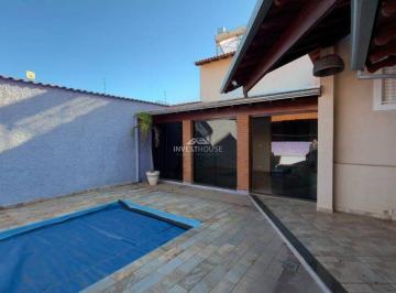 Casa · 160m² · 3 Quartos · Casa à venda com área de lazer no bairro Catetos em Guaxupé