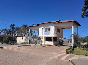 Casa · 212m² · 6 Quartos · 10 Vagas · Casa de Esquina à Venda no Condomínio Residencial São Francisco – Água Quente