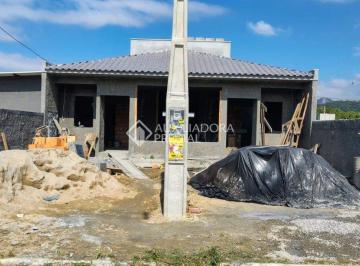 Casa · 65m² · 2 Quartos · 1 Vaga · Casa Geminada com 2 dormitórios em São José - SC