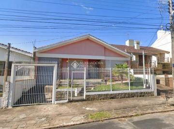Casa · 377m² · 3 Quartos · **CASA SEMIMOBILIADA COM 3 DORMITÓRIOS (1 SUÍTE) | AMPLOS AMBIENTES E EXCELENTE LOCALIZAÇÃO NO JARDI