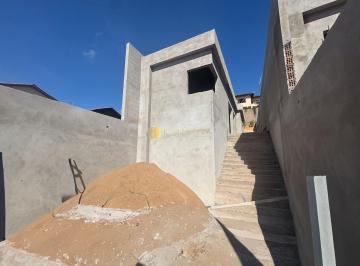 Casa · 180m² · 3 Quartos · 2 Vagas · Casa independente à venda bairro Arcádia