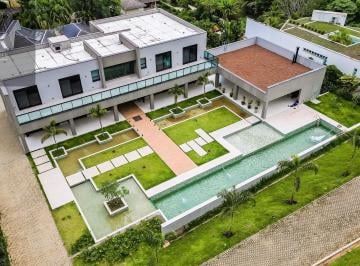 Casa · 3527m² · 4 Quartos · 5 Vagas · em Residencial Tambore - Barueri