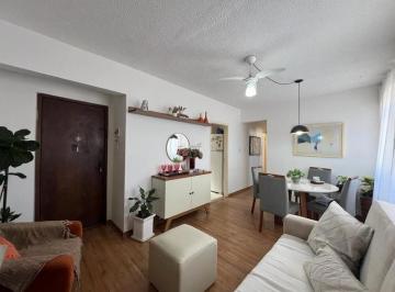 Apartamento · 72m² · 3 Quartos · 2 Vagas · APARTAMENTO REFORMADO I 03 QUARTOS | 02 VAGAS I ÁREA TOTAL 72 METROS I BAIRRO SANTA TEREZINHA