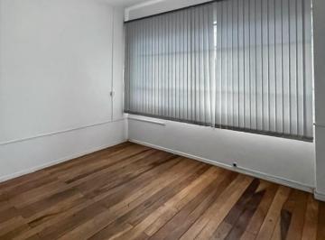 Comercial · 70m² · Sala Comercial para alugar em Centro de 70.00m²