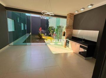 9c56079e372e7267772a1fd1a9afff72bc7a968f · Casa no bairro Novo Mundo com três quartos, suíte e varanda gourmet.
